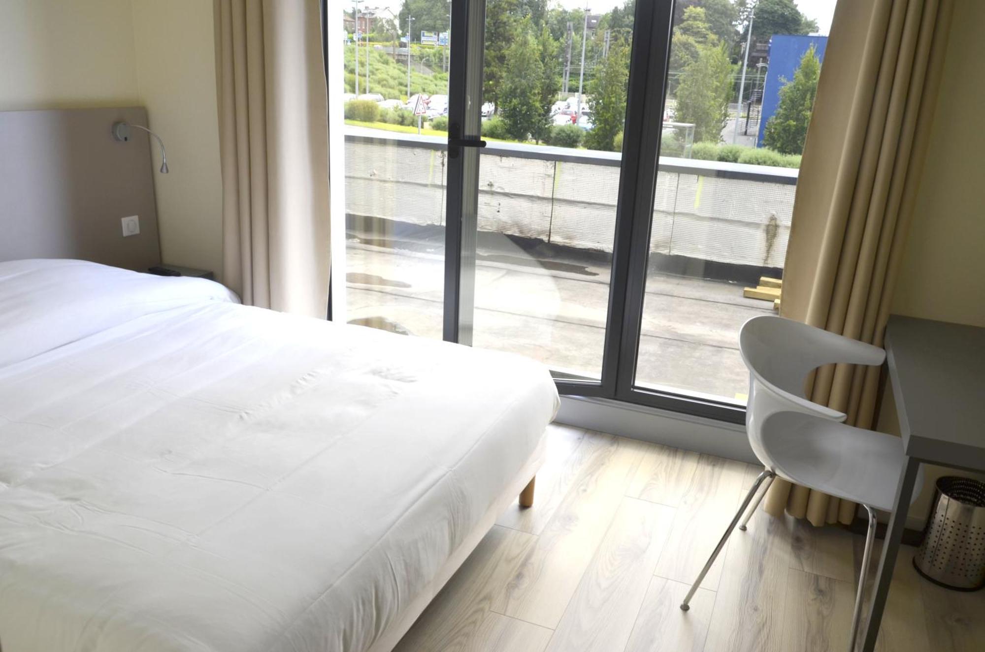 Le Grand Hotel Maubeuge Ngoại thất bức ảnh
